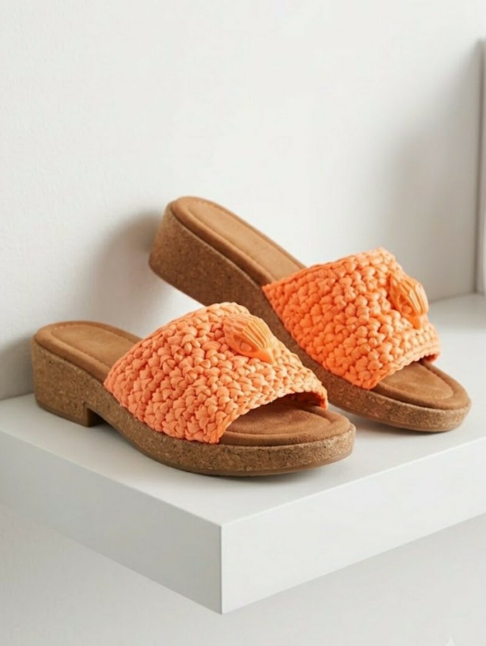 Kurt Geiger 8.5 (39) Orange Mule Eagle Crochet Slide Vacation Sandals New